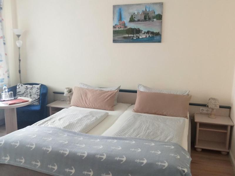 Haus Troja Hotel Rostock Eksteriør billede